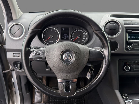 Volkswagen Amarok 8 of 16