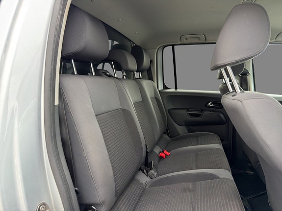 Volkswagen Amarok 16 of 16