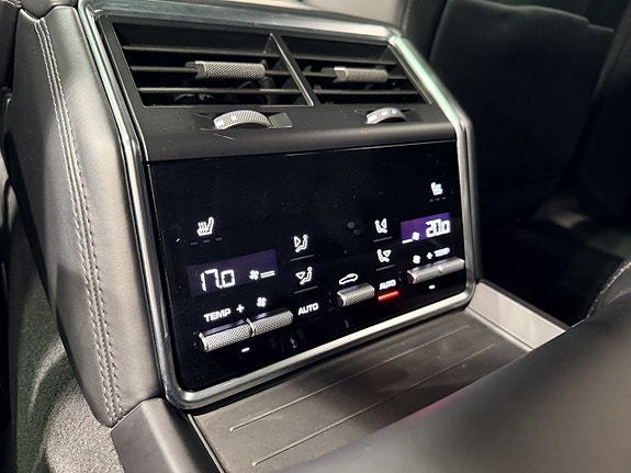 Porsche Panamera 26 of 30