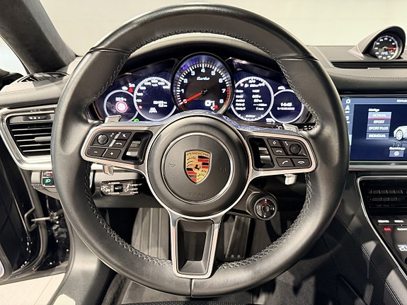 Porsche Panamera 21 of 30