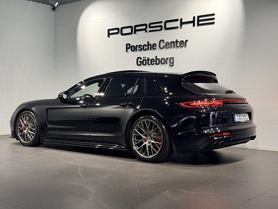 Porsche Panamera 5 of 5