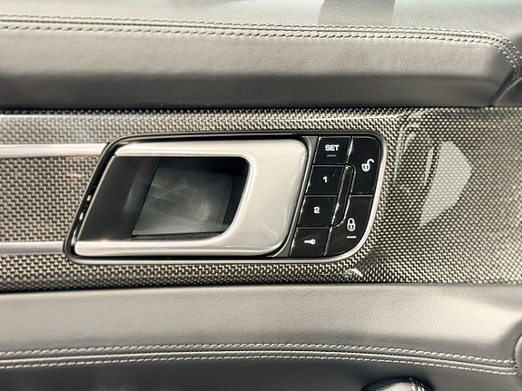 Porsche Panamera 14 of 30