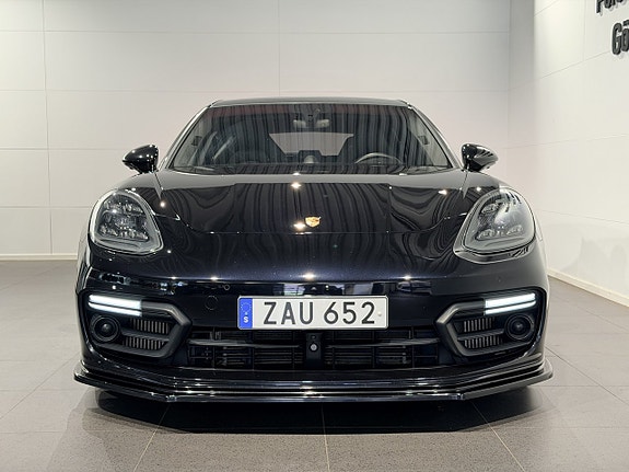 Porsche Panamera 3 of 5