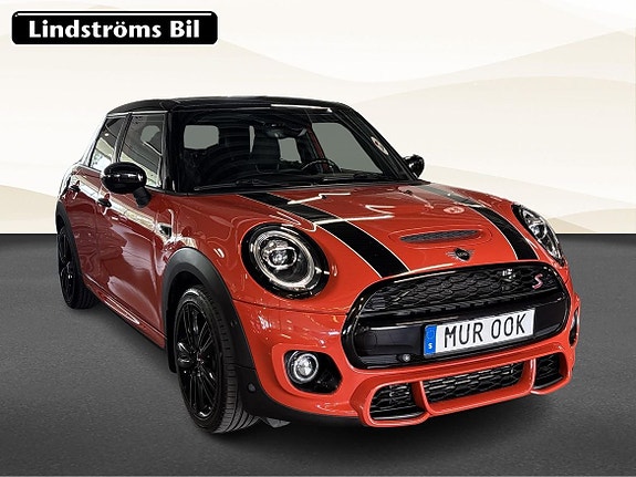 MINI Cooper S 3 of 5