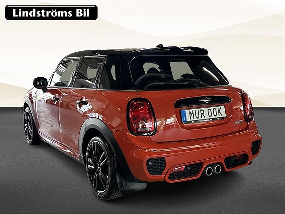 MINI Cooper S 4 of 5