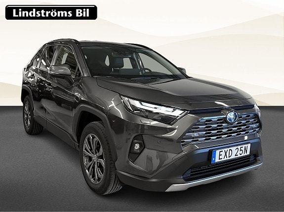 Toyota RAV4 3 of 5
