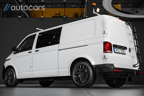Volkswagen Transporter 4 of 5