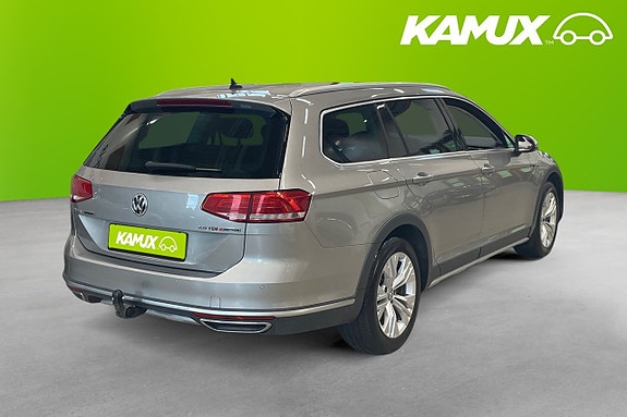 Volkswagen Passat Alltrack 4 of 5