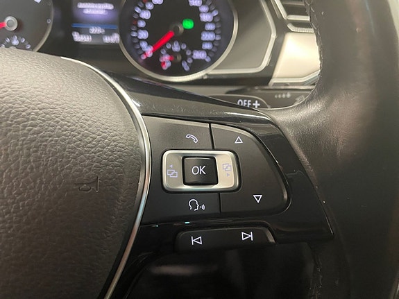 Volkswagen Passat Alltrack 22 of 24
