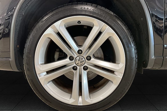 Volkswagen Tiguan 8 of 17