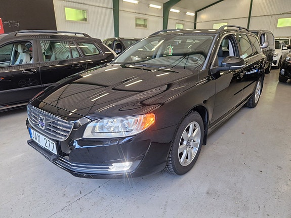 Volvo V70 13 of 16