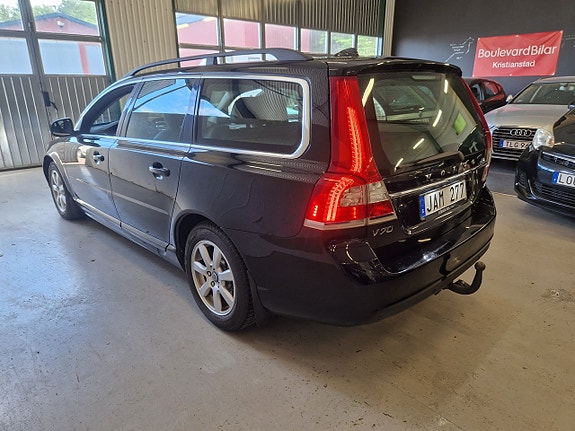 Volvo V70 4 of 16