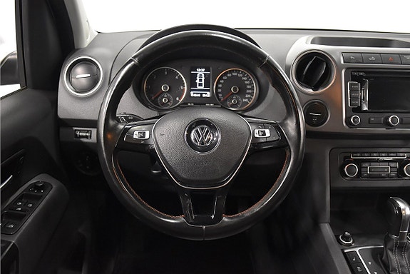 Volkswagen Amarok 2 of 5
