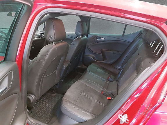 Opel Astra 6 of 6
