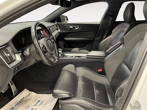Volvo V60 9 of 23