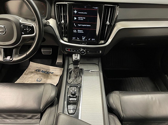 Volvo V60 11 of 23