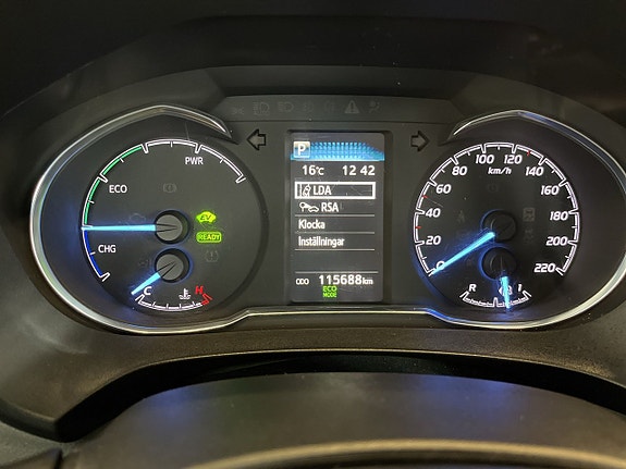 Toyota Yaris 16 of 23