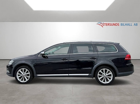 Volkswagen Passat Alltrack 4 of 5
