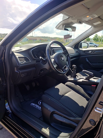Renault Megane IV 9 of 14