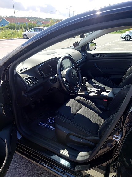 Renault Megane IV 5 of 5