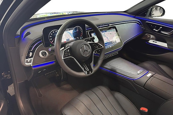 Mercedes-Benz E300 de 10 of 13