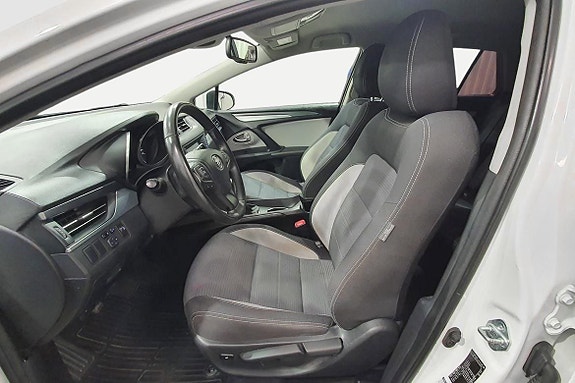 Toyota Avensis 20 of 23