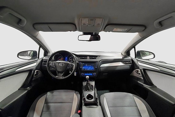 Toyota Avensis 15 of 23