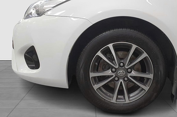 Toyota Avensis 12 of 23