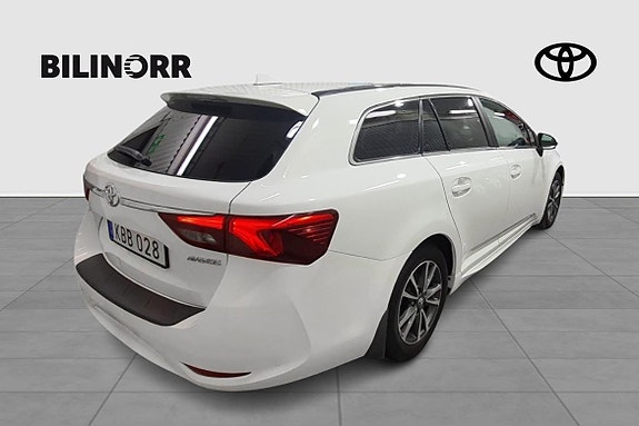 Toyota Avensis 6 of 23