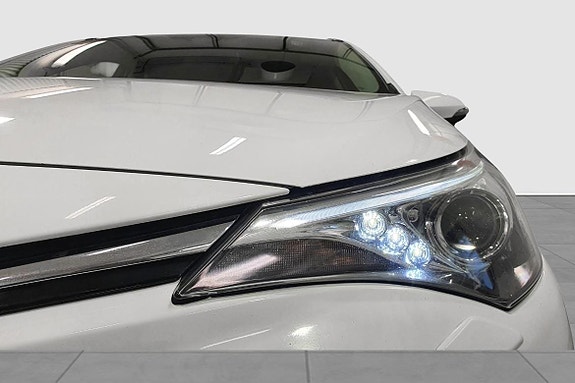 Toyota Avensis 10 of 23