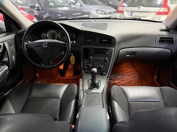 Volvo V70 10 of 15