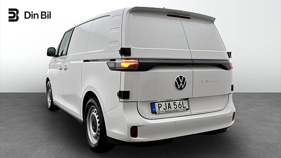 Volkswagen ID. Buzz 3 of 5