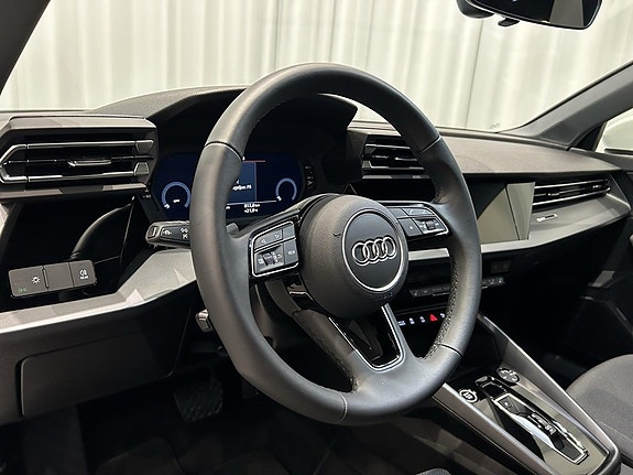Audi A3 9 of 14