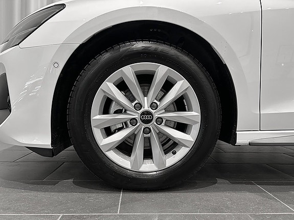 Audi A3 5 of 14