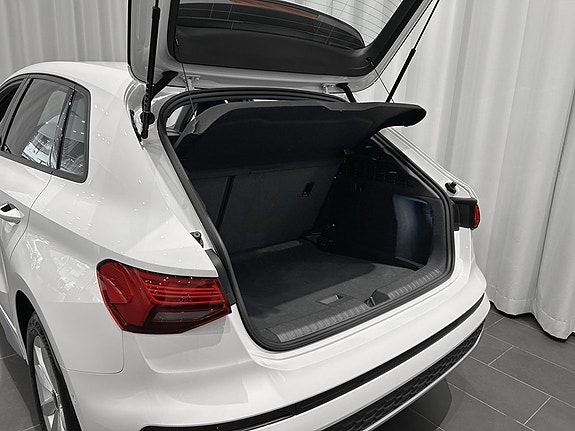 Audi A3 4 of 14