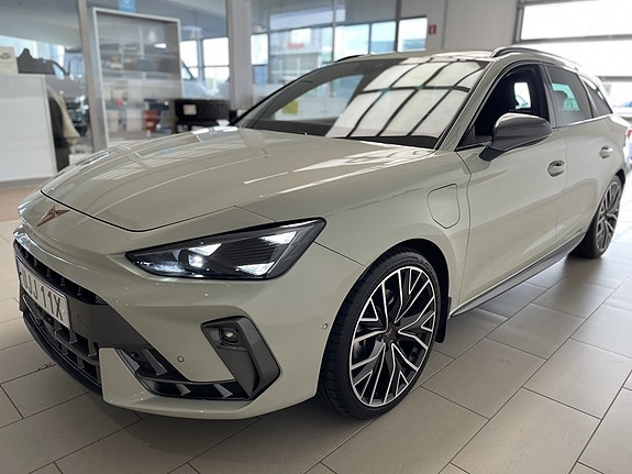 Cupra Leon 7 of 29