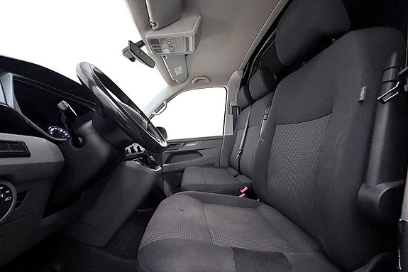 Volkswagen e-Transporter 14 of 29