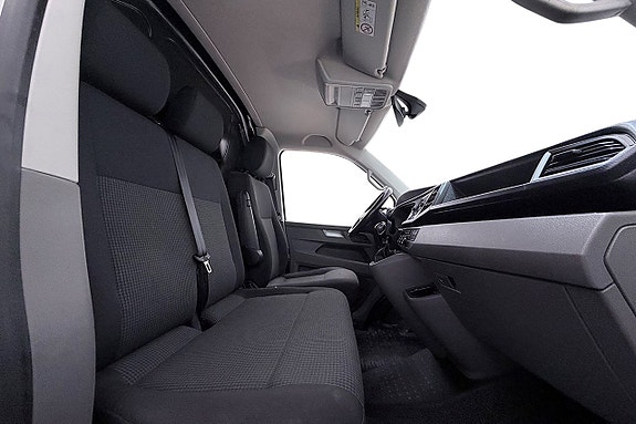 Volkswagen e-Transporter 16 of 29