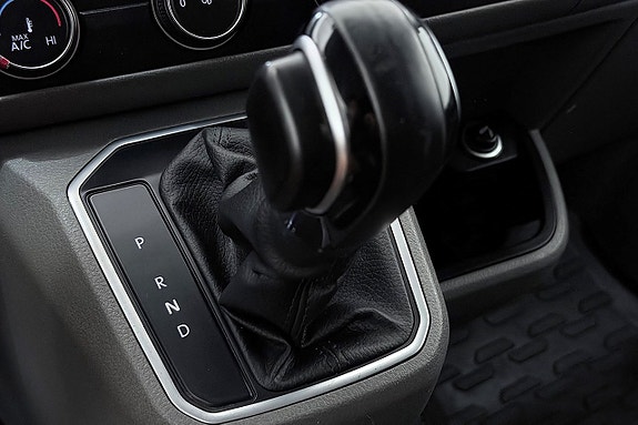 Volkswagen e-Transporter 25 of 29