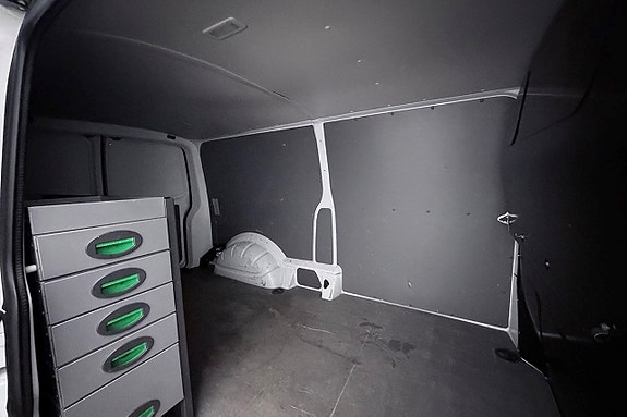 Volkswagen e-Transporter 12 of 29