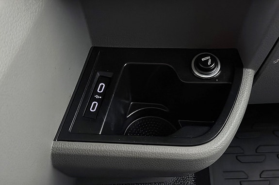 Volkswagen e-Transporter 26 of 29