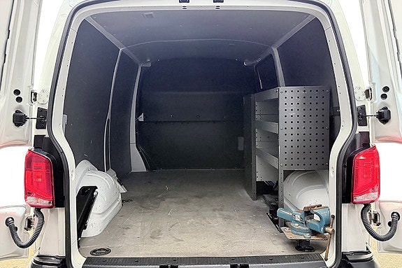 Volkswagen e-Transporter 13 of 29