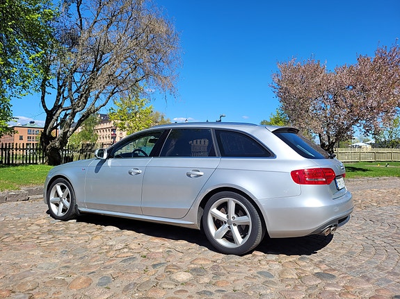 Audi A4 4 of 5