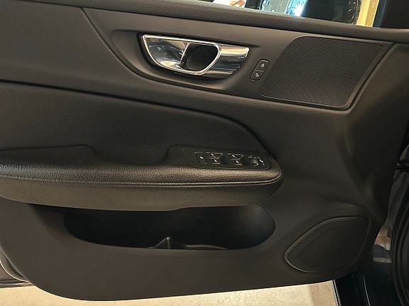 Volvo V60 15 of 17