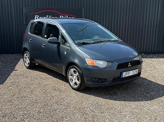 Mitsubishi Colt 2 of 9