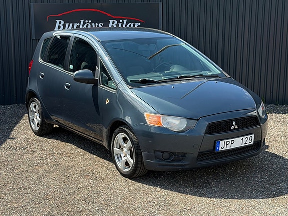 Mitsubishi Colt 6 of 9