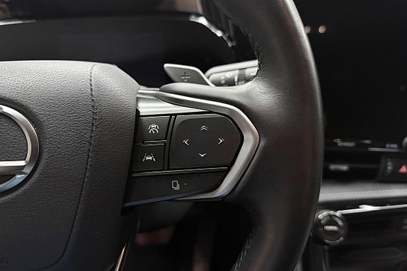 Lexus NX450h+ 7 of 9