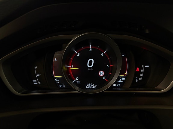 Volvo V40 9 of 23