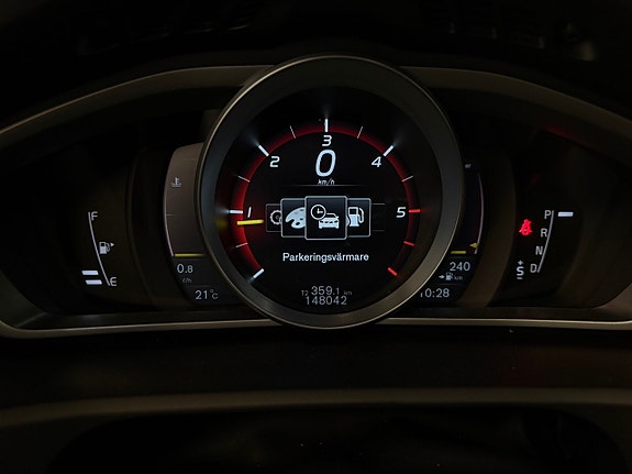 Volvo V40 10 of 23
