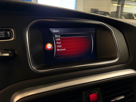 Volvo V40 13 of 23